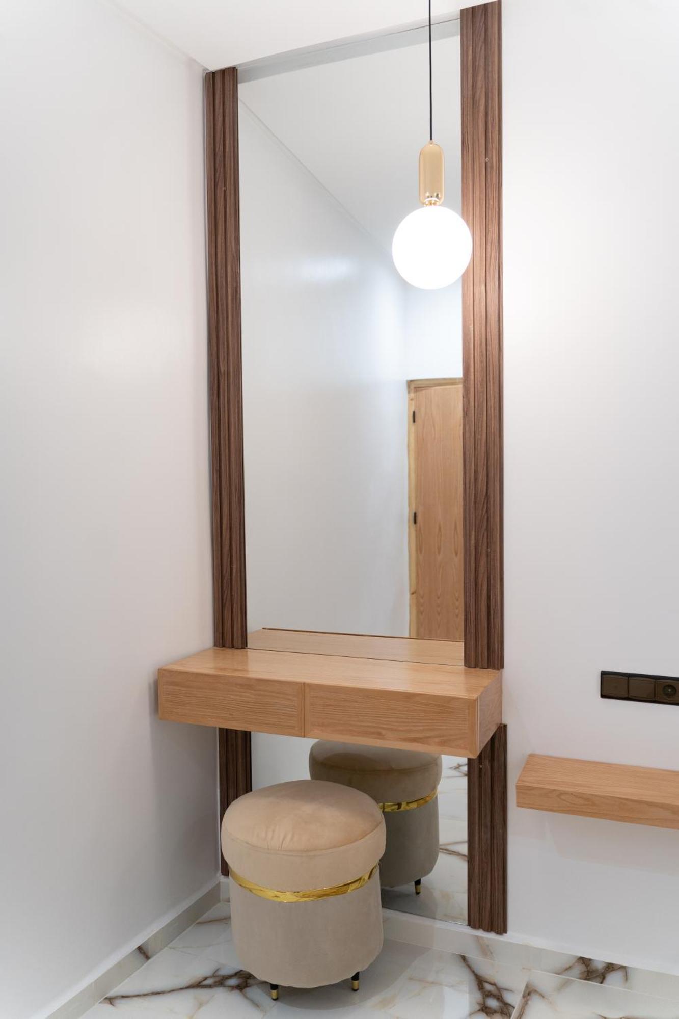 אזרו La Terrassa Appartement Climatise מראה חיצוני תמונה