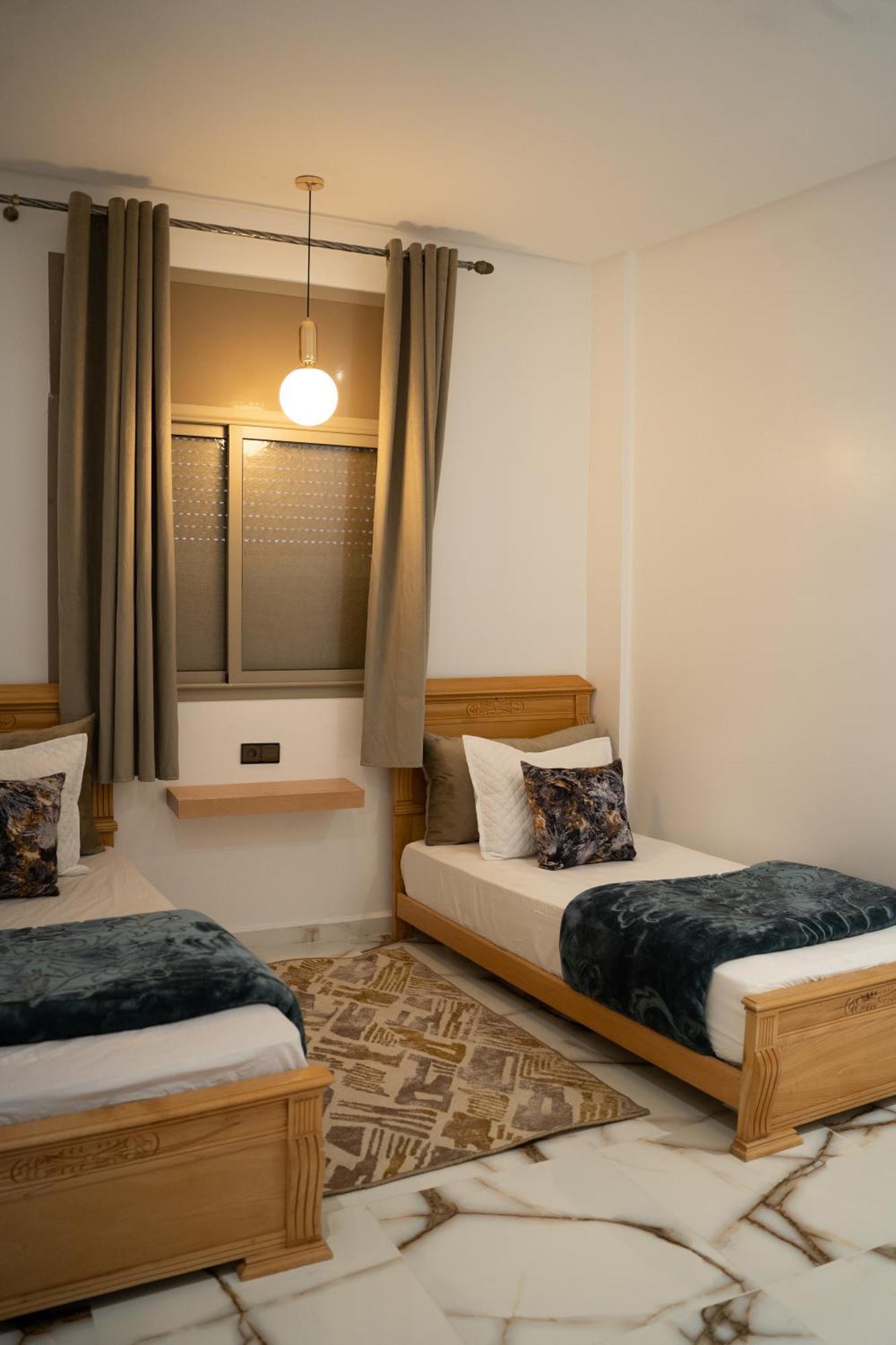 אזרו La Terrassa Appartement Climatise מראה חיצוני תמונה