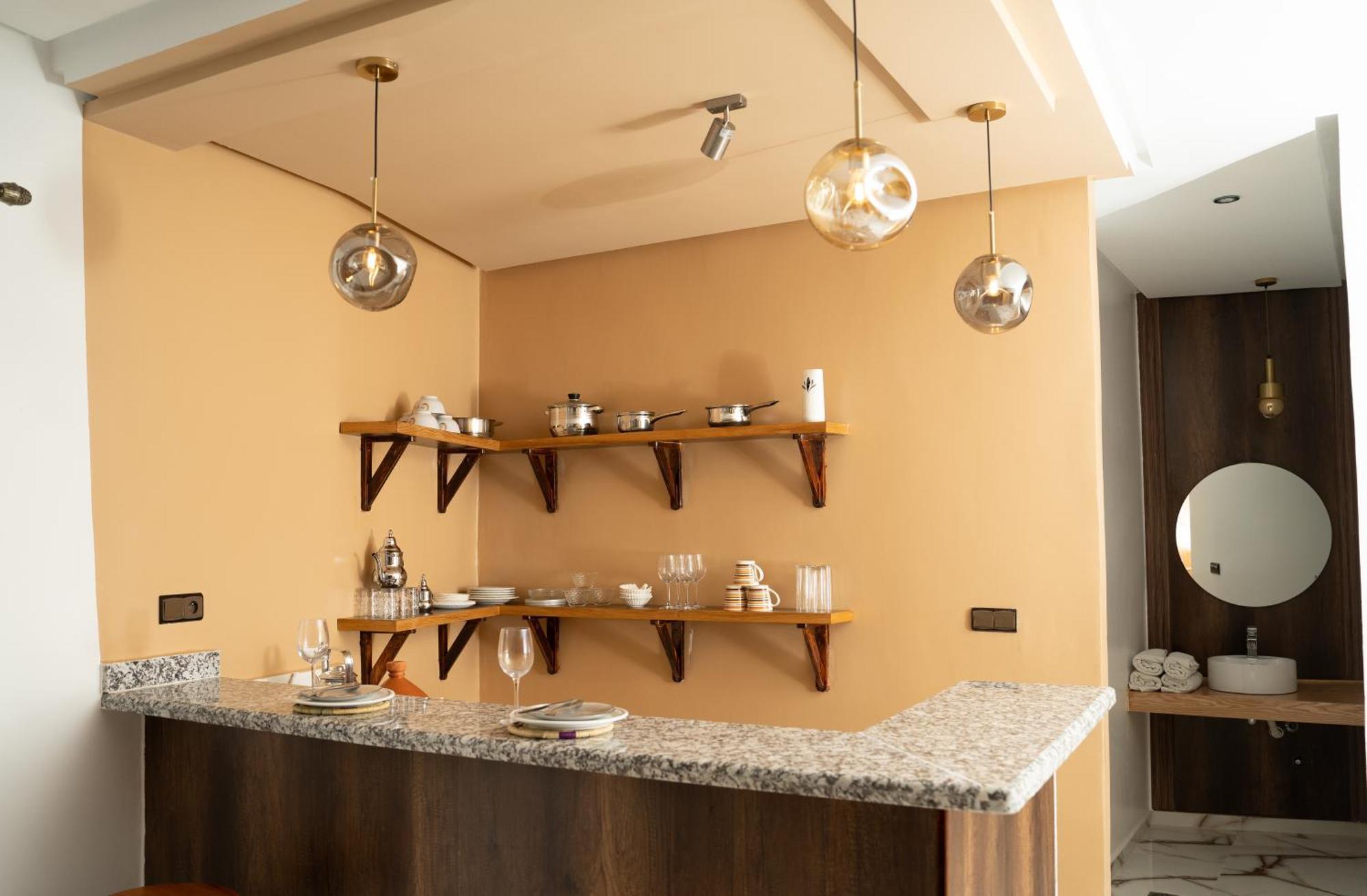 אזרו La Terrassa Appartement Climatise מראה חיצוני תמונה