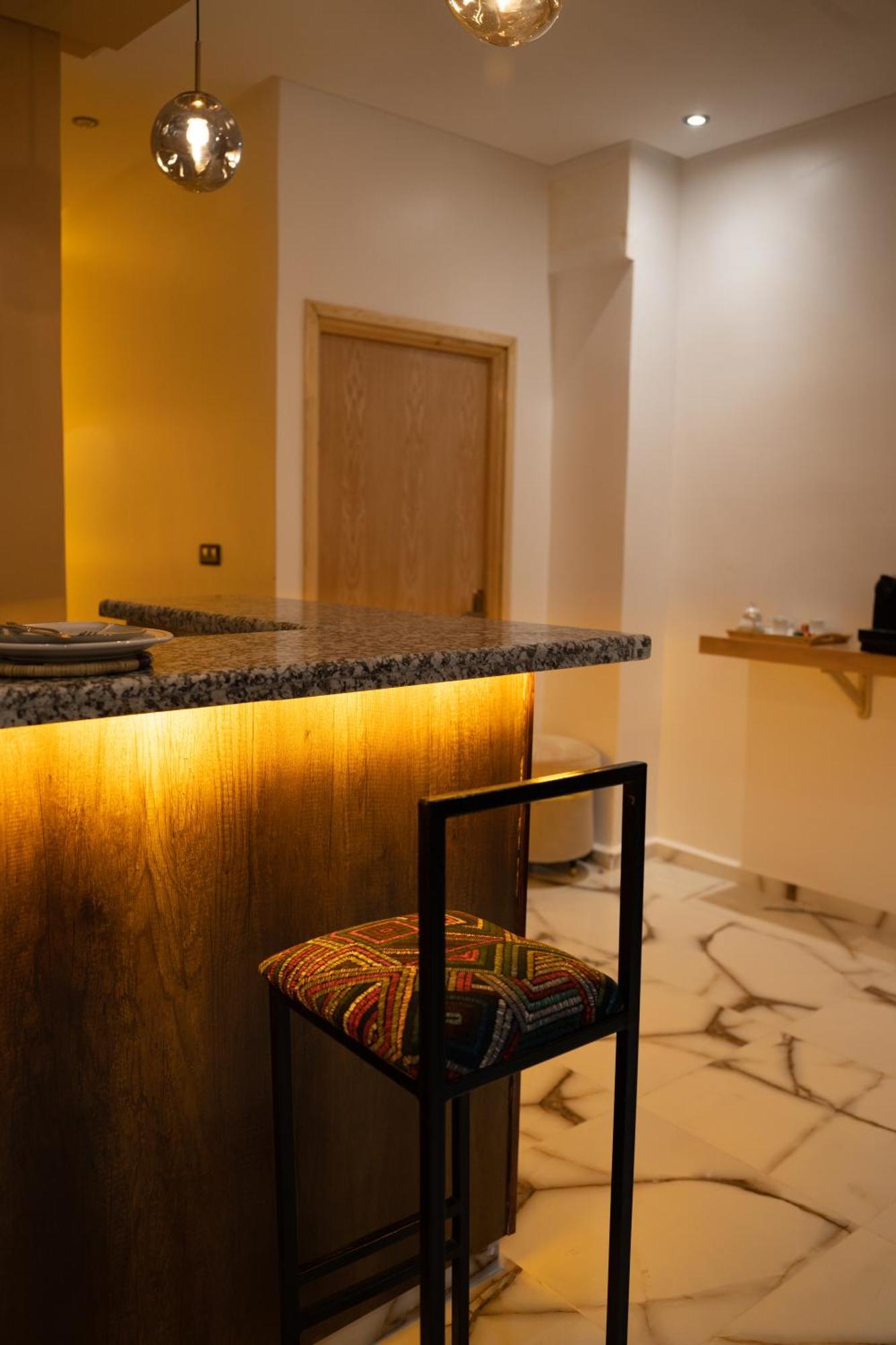 אזרו La Terrassa Appartement Climatise מראה חיצוני תמונה