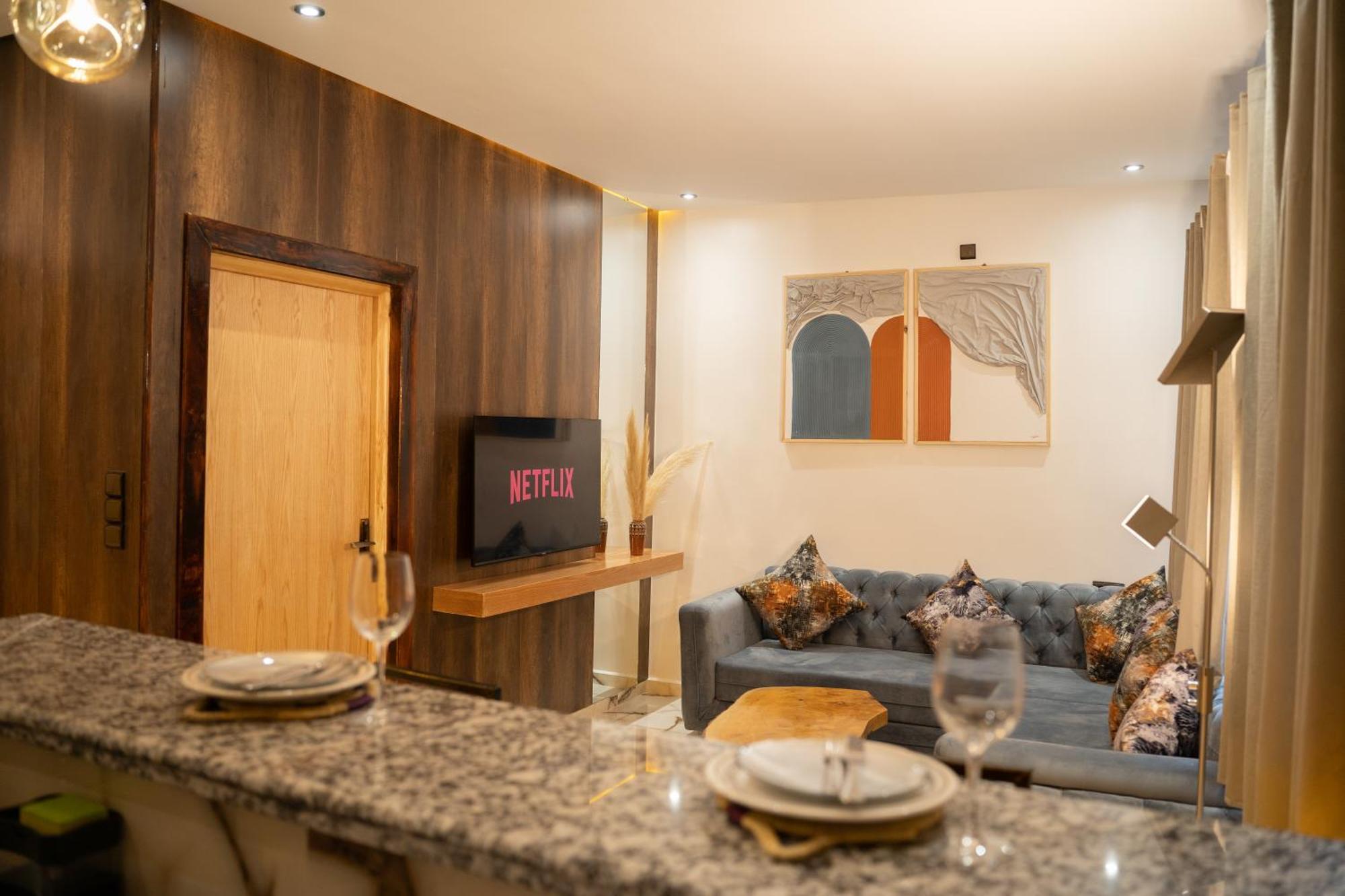 אזרו La Terrassa Appartement Climatise מראה חיצוני תמונה
