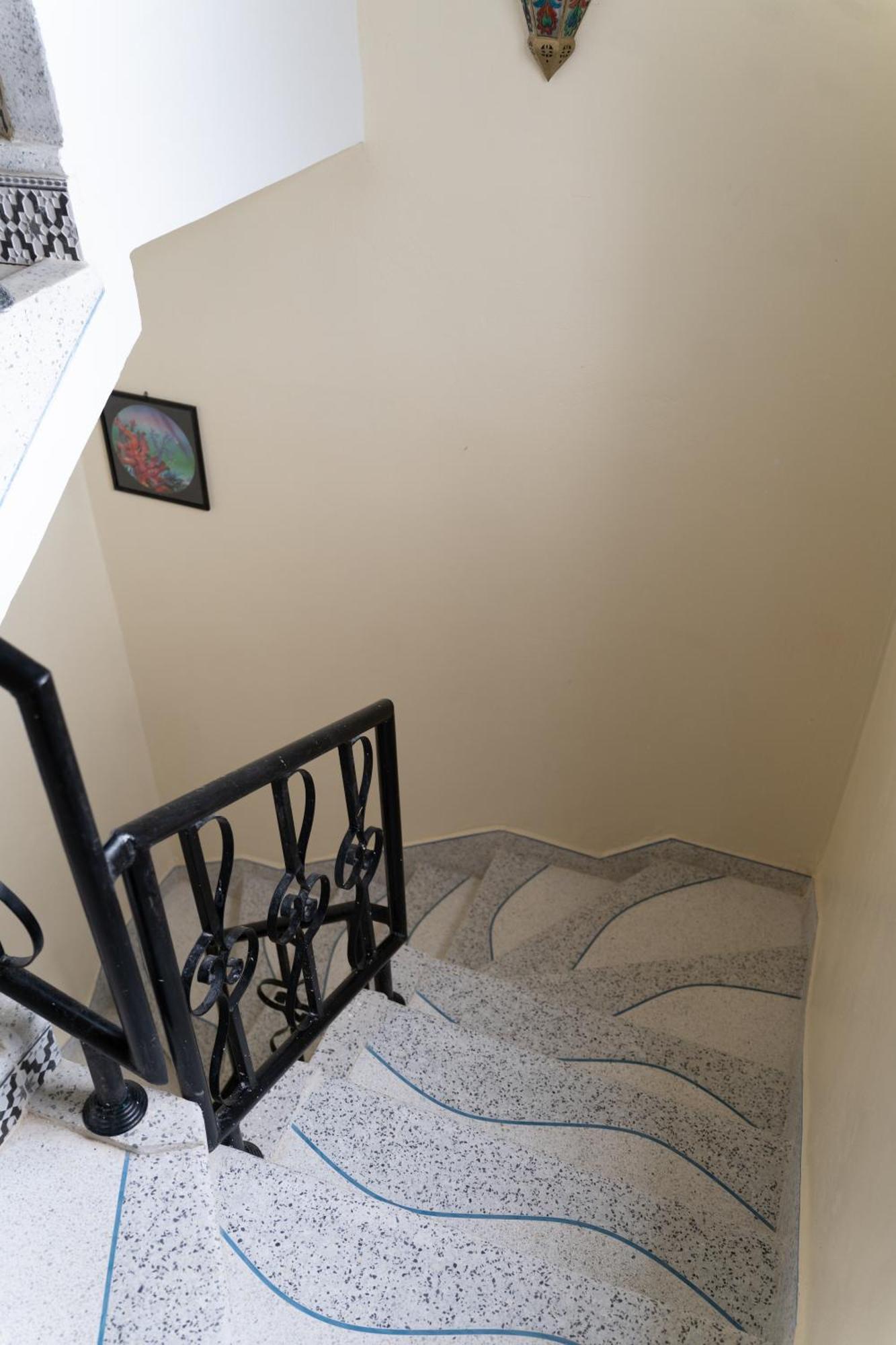 אזרו La Terrassa Appartement Climatise מראה חיצוני תמונה