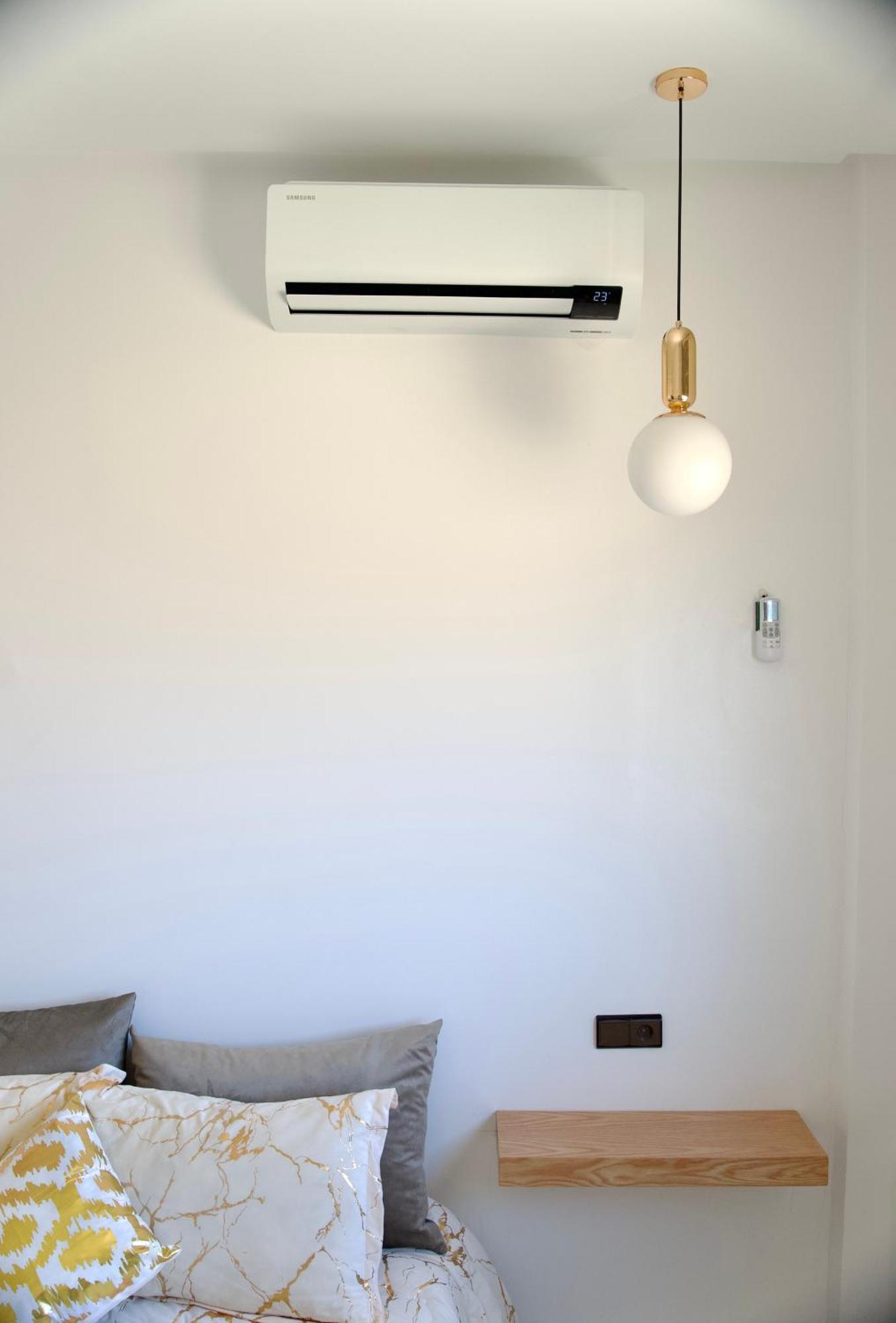 אזרו La Terrassa Appartement Climatise מראה חיצוני תמונה