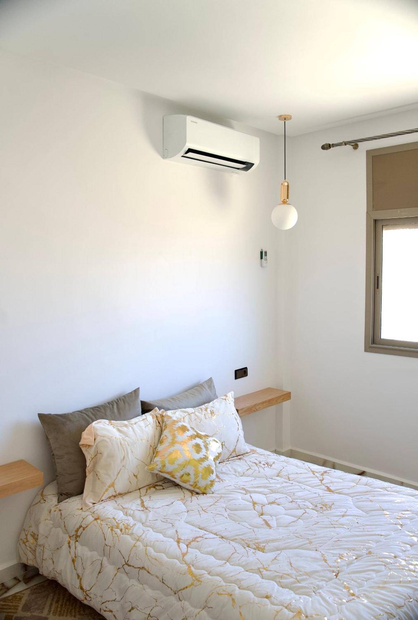 אזרו La Terrassa Appartement Climatise מראה חיצוני תמונה